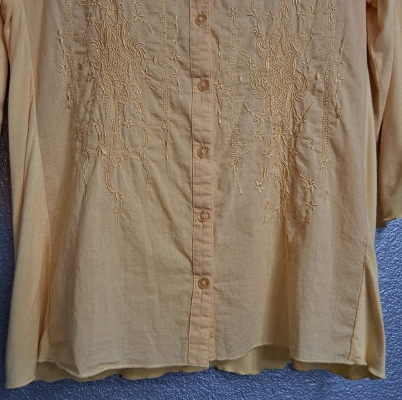 Renuar Yellow Embroidered Button Down Shirt  Size M - Picture 9 of 9
